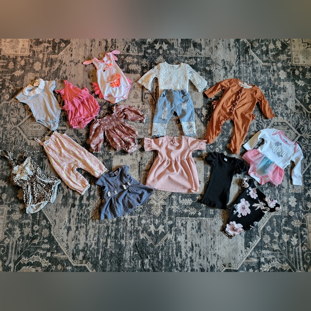 Large Baby Girl 6-9 Month Bundle Mostly Good and like new condition